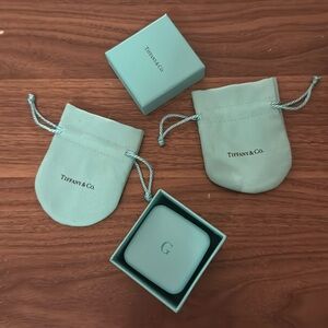 Tiffany’s blue box (G customization)